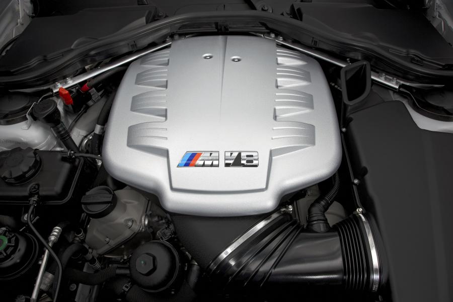  BMW M3 CRT 2011 года  (фото 46 из 76)
